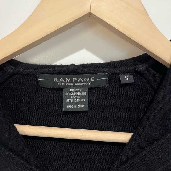 🫶🏼Rampage Long Black Sweater🤩 - Picture 2 of 8